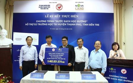 OFFICIAL IMPLEMENT THE “CLEAN WATER FOR SCHOOLS” PROGRAM TO TENS OF THOUSANDS OF STUDENTS AND TEACHERS IN THE MEKONG DELTA