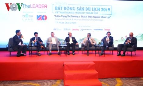 THIẾU NHÂN LỰC CHẤT LƯỢNG CAO: ĐIỂM NGHẼN TRONG PHÁT TRIỂN BĐS DU LỊCH